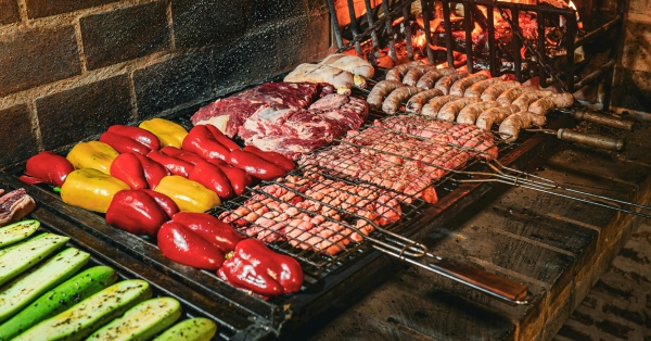 כיצד בונים תפריט בשרי למסיבה פרטית?